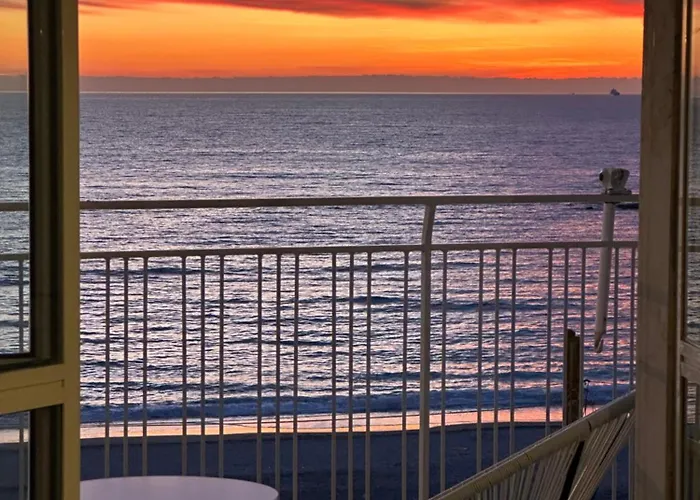 Cas\' A Mare - Beachfront Luxury Suites