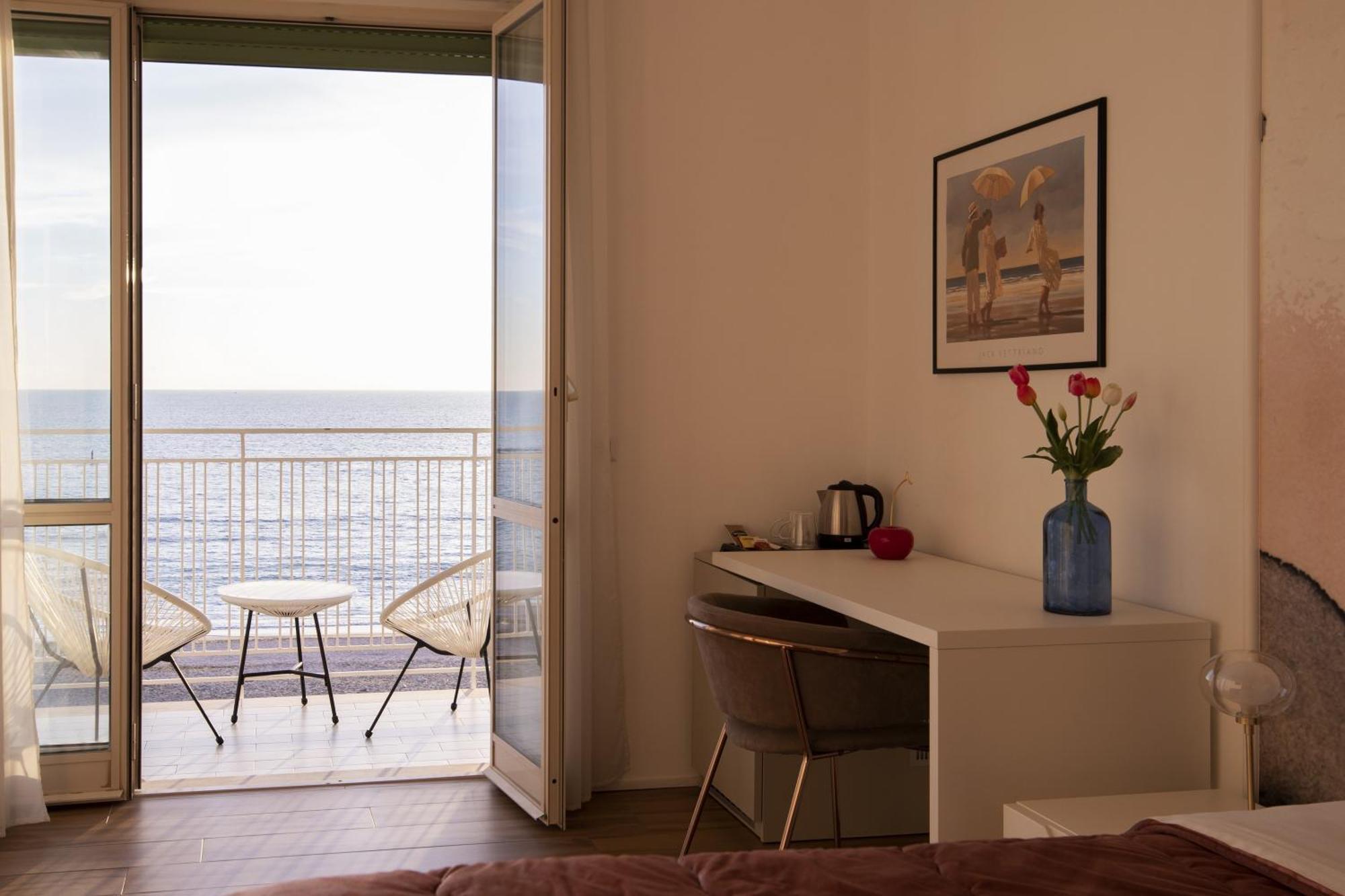 Cas' A Mare - Beachfront Luxury Salerno