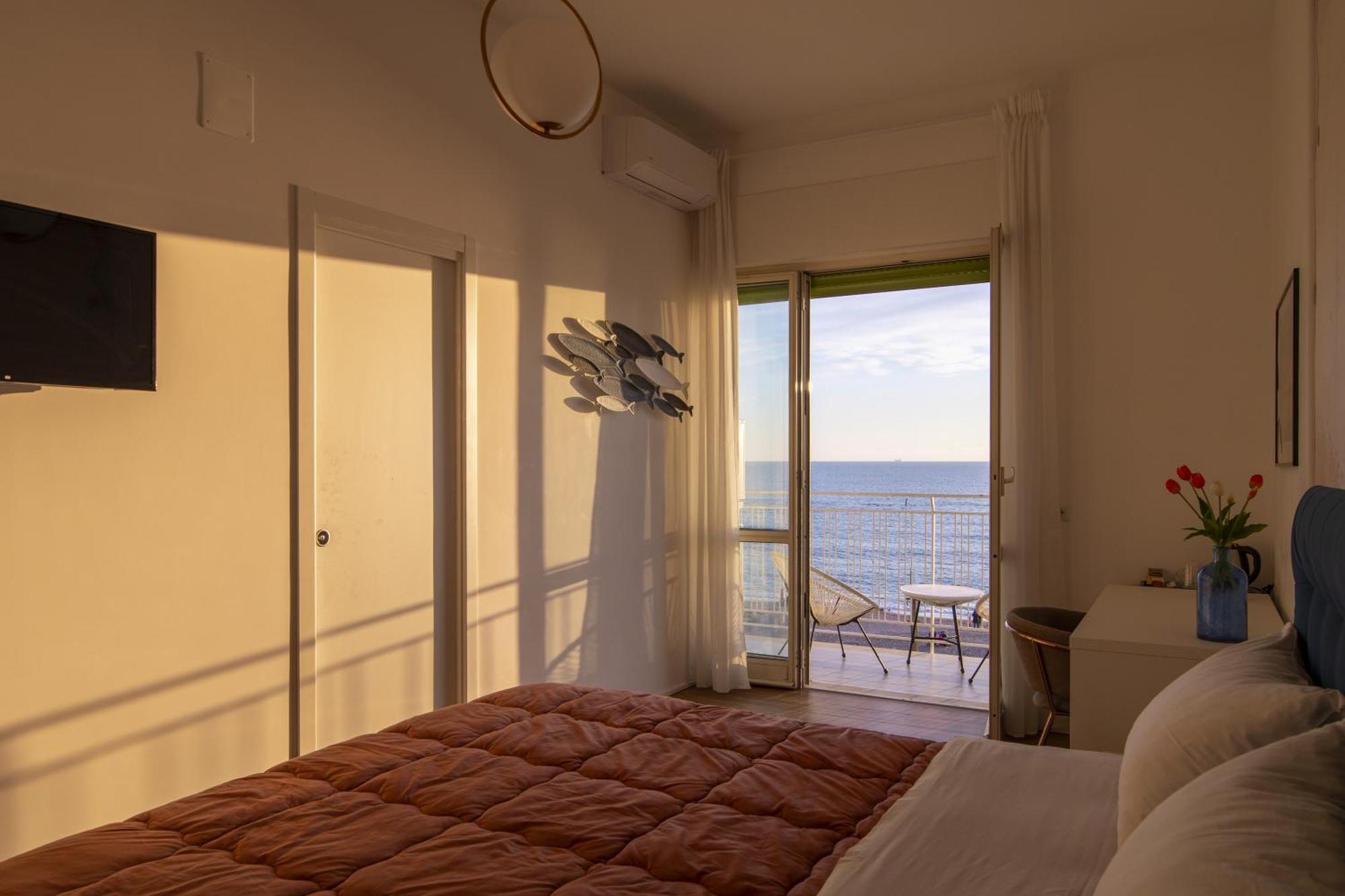 Cas' A Mare - Beachfront Luxury Frühstückspension Salerno