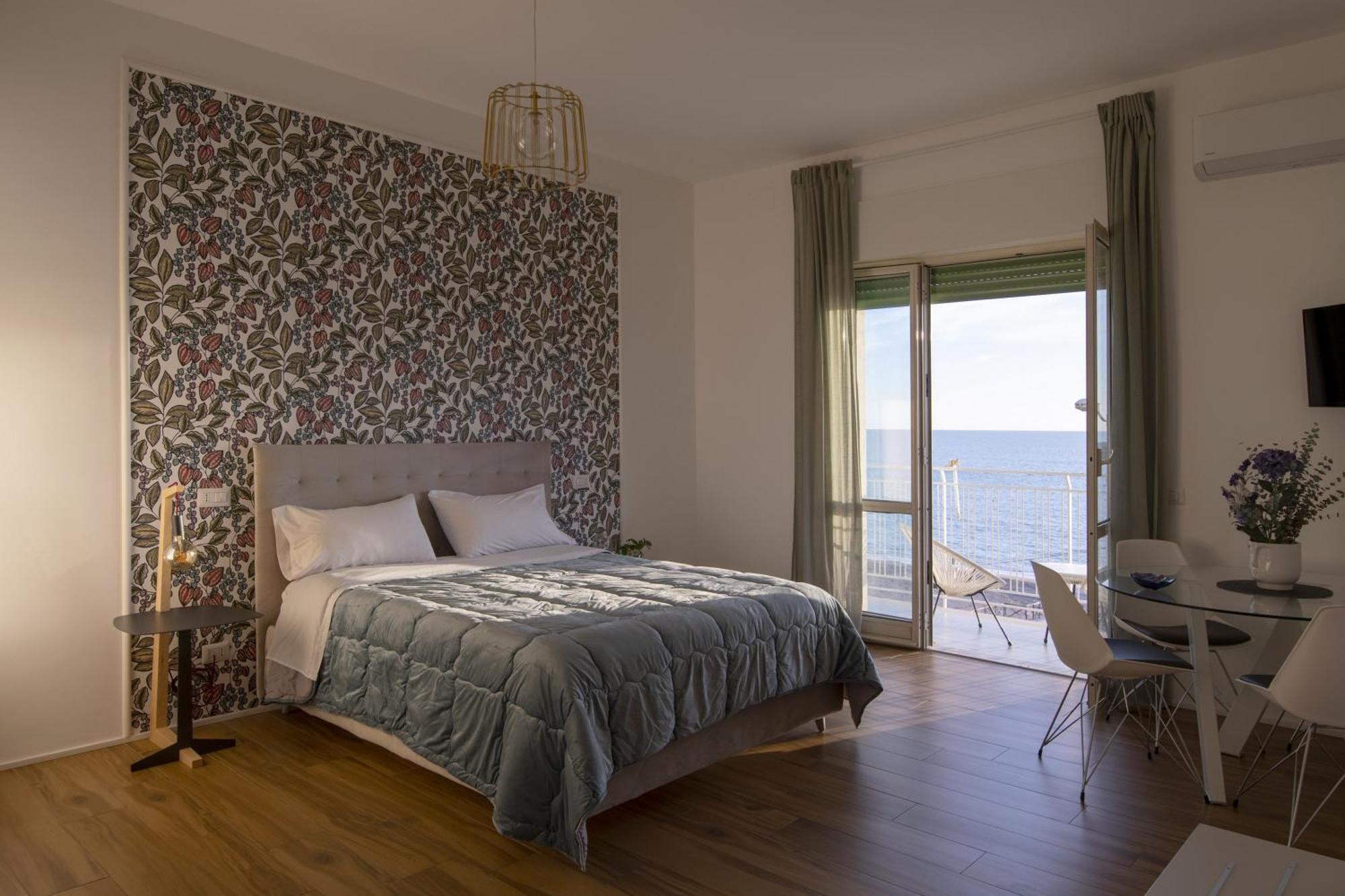 Cas' A Mare - Beachfront Luxury