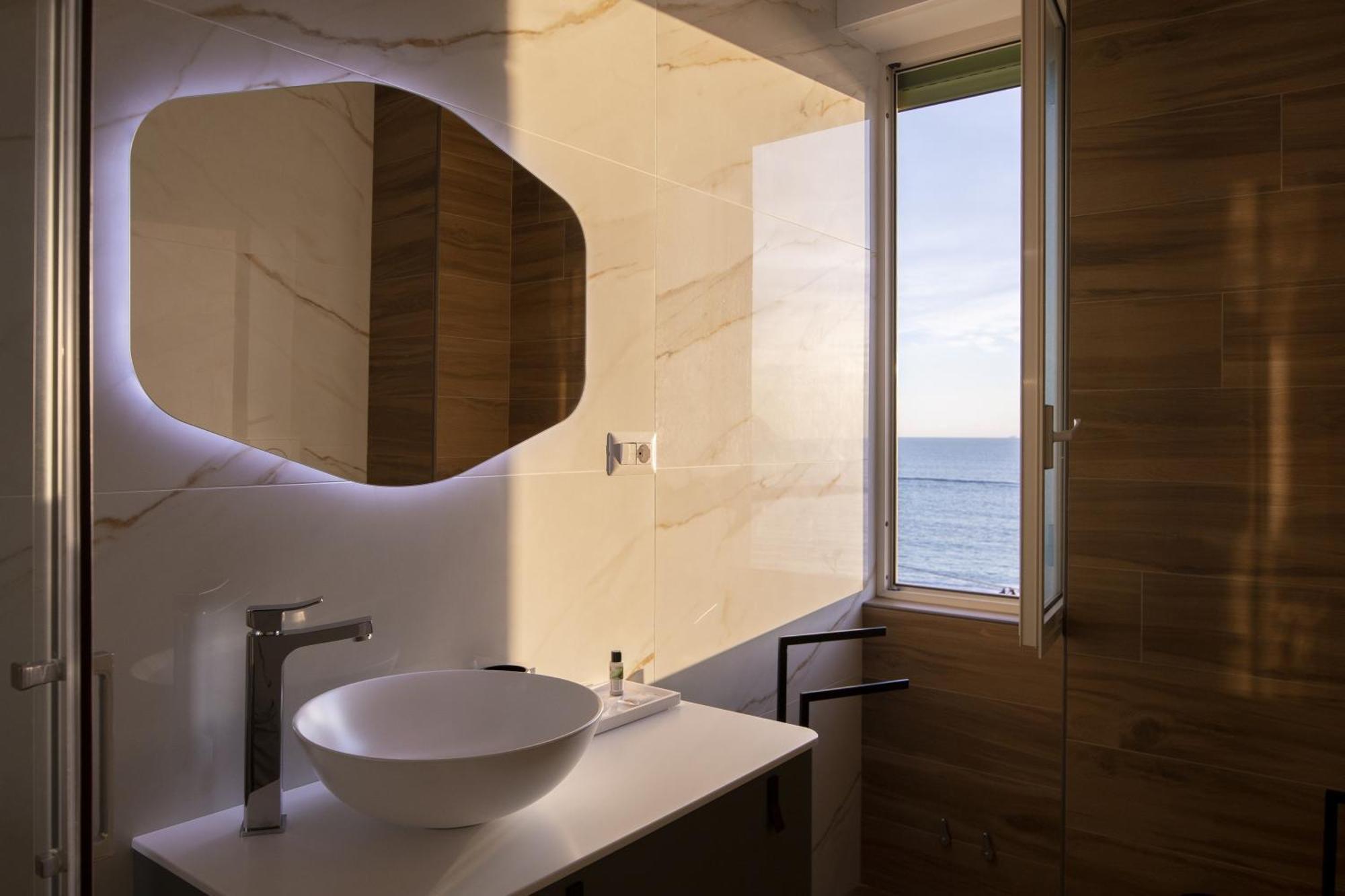 Bed & Breakfast Cas' A Mare - Beachfront Luxury Salerno